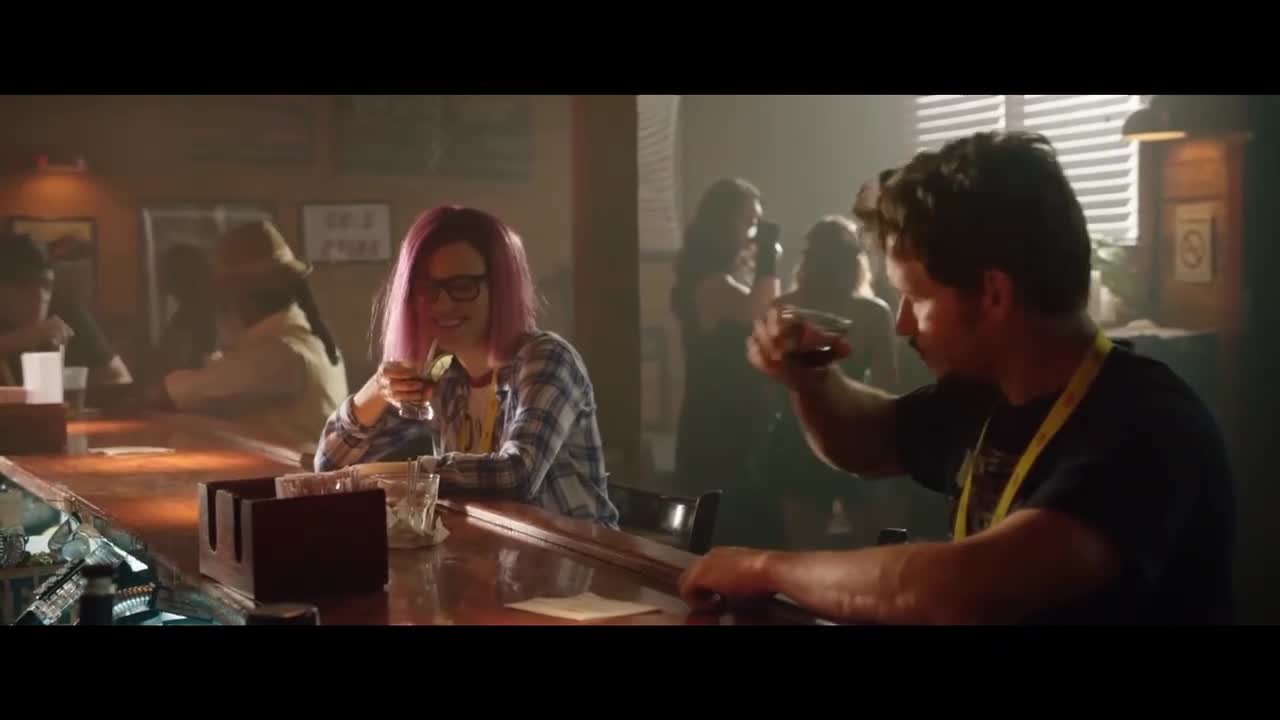 Super podvod  Maggie Grace John Malkovich 2018 Komedie 1080p   Cz dabing mp4