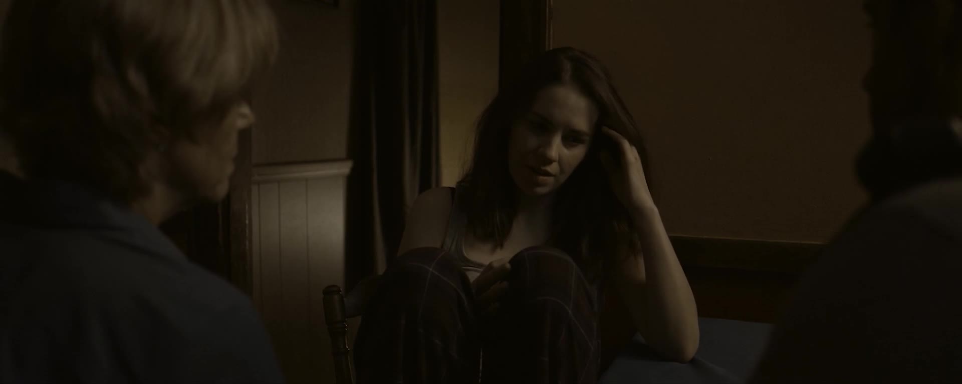Mrtvá dívka v bytě 03 (Bryan Manley Davis, Laura Dooling, Adrienne King 2022 Horor 1080p ) Cz titulky mkv