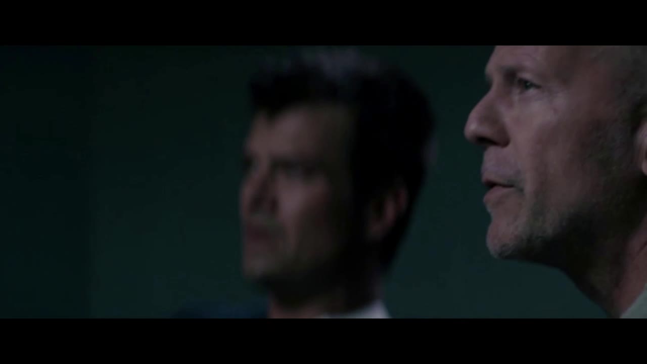 Nezahrávej si s ohněm (Josh Duhamel  Bruce Willis  Rosario Dawson 2012 Akční Krimi Drama Thriller) Cz dabing avi